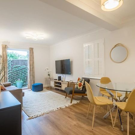 Lovely 1 Bed Apartment With Free Parking & Garden 캠브리지 외부 사진